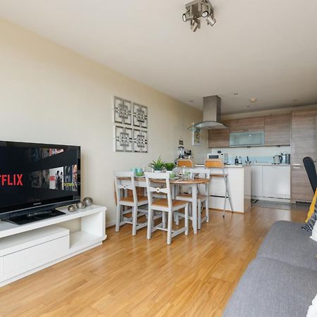 Stratford Skyview Apartment Лондон Екстер'єр фото
