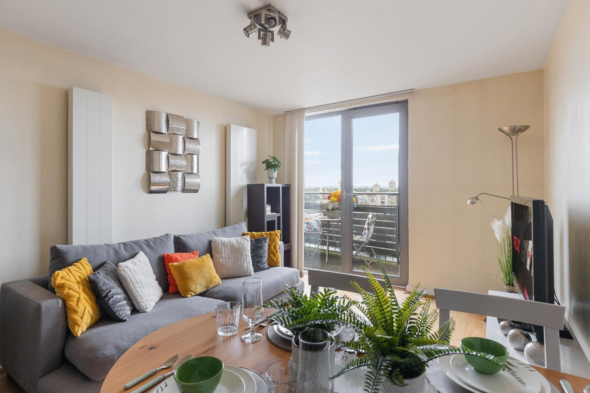 Stratford Skyview Apartment Лондон Екстер'єр фото